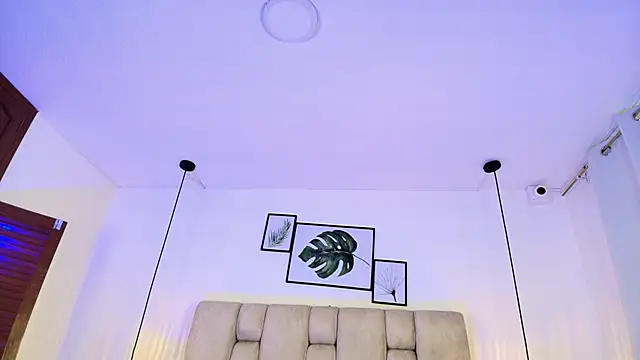 KimberlyFox_t élő chatszobája