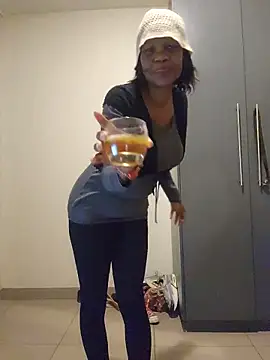 Mommy_Sienna élő chatszobája
