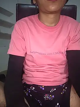 חדר צ'אט בשידור חי של Isha_kumari_69