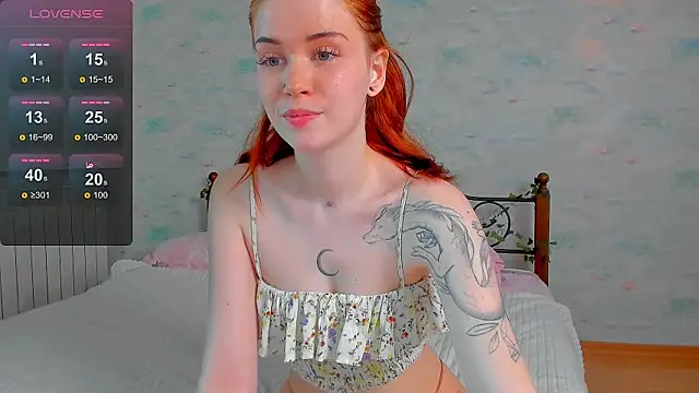 alice_with_freckles Live chatroom