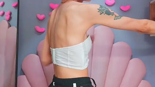 luci_miller Adlı Modelin Canlı Sohbet Odası