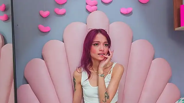 luci_miller Live Chatrum