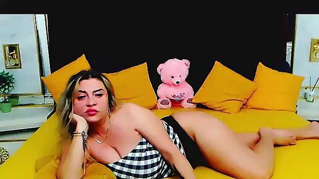xplayfullblondexx élő chatszobája