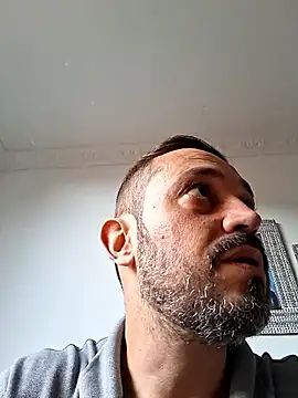 Sala de chat en directo de linahotlatina
