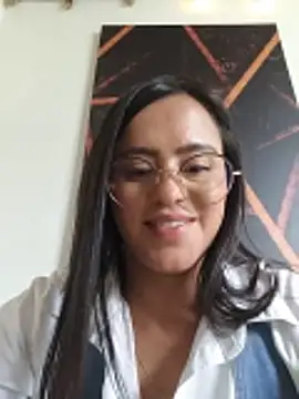 ALEJA__22's Live Chat Room