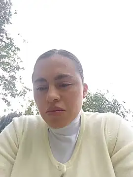 Živá chatovací místnost ALEJA__22