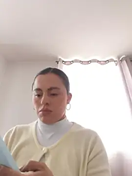 ALEJA__22 Live Chatraum