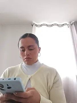 ALEJA__22 现场聊天室