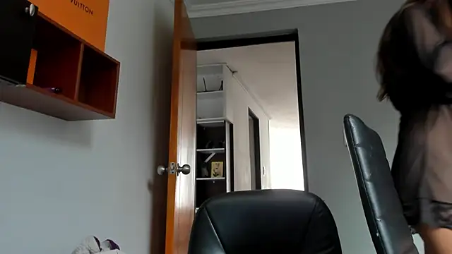 LilyGarcia чат на живо