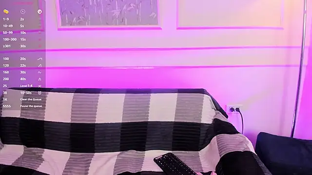 AliceMadnes Cameră chat live
