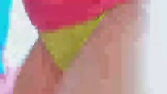 Živá chatovací místnost quenn-squirtanal