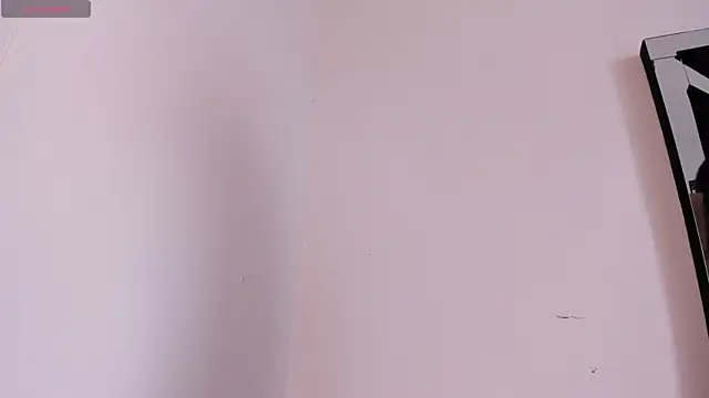 Anniewine_'s Live Chat Room