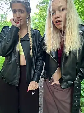 RussianBlondes' Live Sex Cam Show