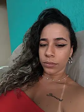 Phòng Chat Trực Tiếp vivianeleoa