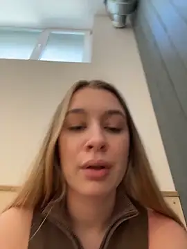 Živá chatovací místnost SashaCatt