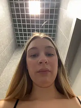 Živá chatovací místnost SashaCatt
