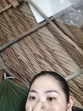 Sala de chat ao vivo de -Arabella-