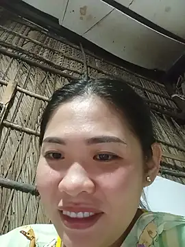 -Arabella- Adlı Modelin Canlı Sohbet Odası