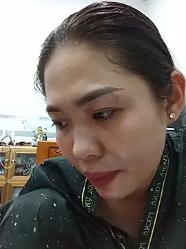 -Arabella-'s Live Chat Room