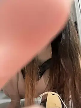 Chat soba uživo modela hoho-is