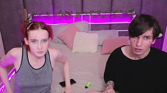 Danny_loves_Mary's Live Sex Cam Show