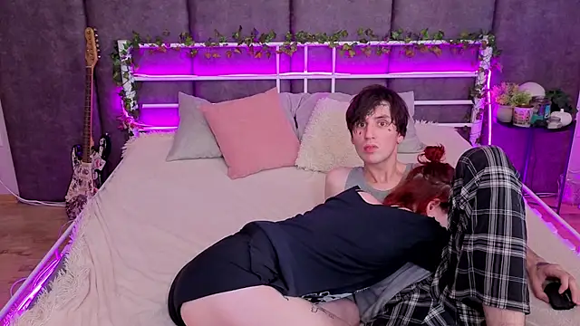 חדר צ'אט בשידור חי של Danny_loves_Mary
