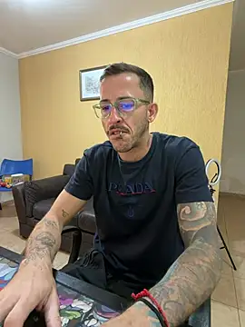 Show sexual ao vivo de MeladoDiMel