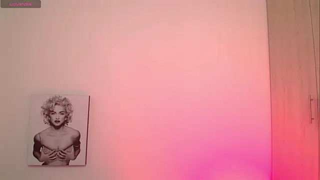 Millie_bobby Adlı Modelin Canlı Sohbet Odası