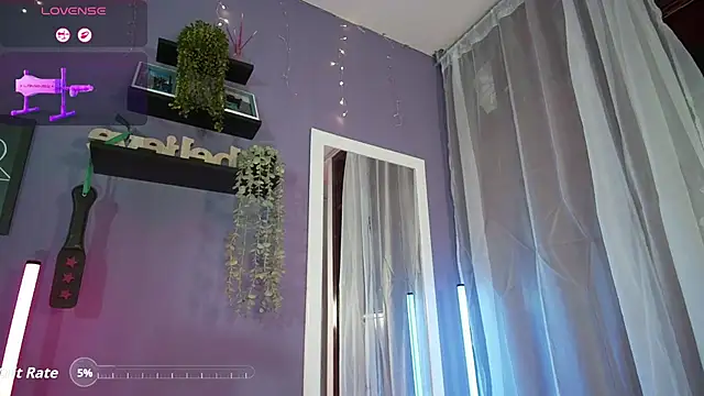 Živá chatovací místnost Velvet_Dreamss