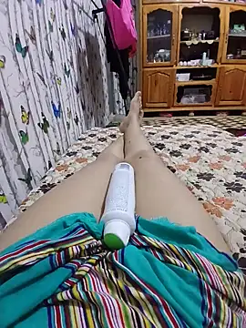 Tota_sexi Adlı Modelin Canlı Sohbet Odası
