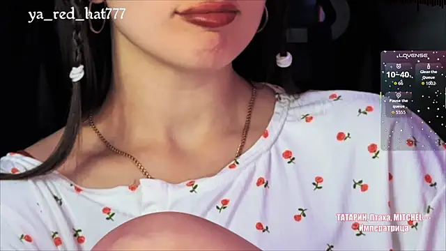 -RED_HAT- Adlı Modelin Canlı Sohbet Odası