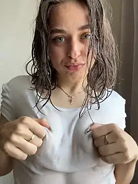 Živá chatovací místnost yoyogirlx