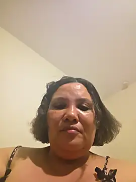 Curvy-Nthabi_X Cameră chat live