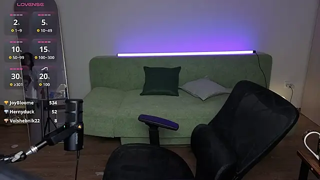 Živá chatovací místnost Naomi_Velvet