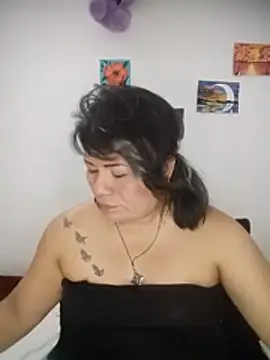 angi_daw Adlı Modelin Canlı Sohbet Odası