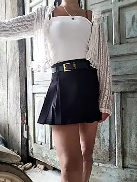 gugu0022 Adlı Modelin Canlı Sohbet Odası