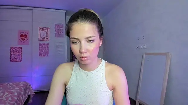 Aurora_Glow21 Live Chatraum