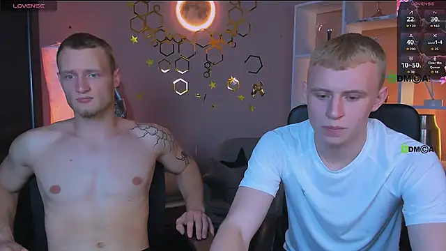 Seks show uživo modela rafael_bien na kameri