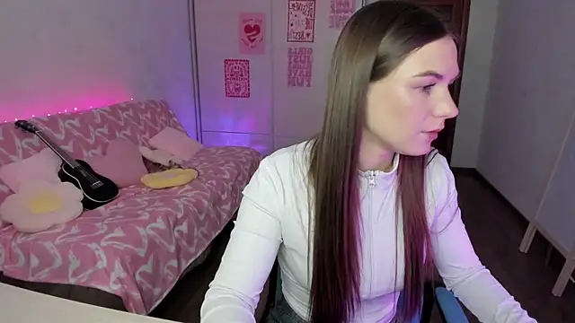 חדר צ'אט בשידור חי של luna_lust_212