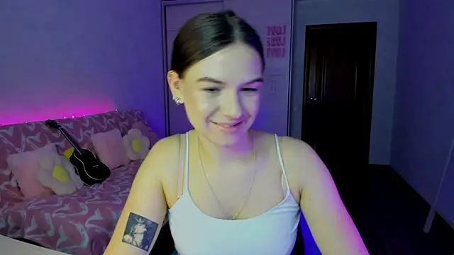 luna_lust_212 Adlı Modelin Canlı Sohbet Odası