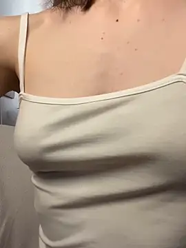 Shy_Vivi чат на живо