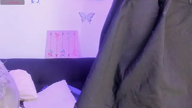 NinaSakura_Eup's Live Chat Room