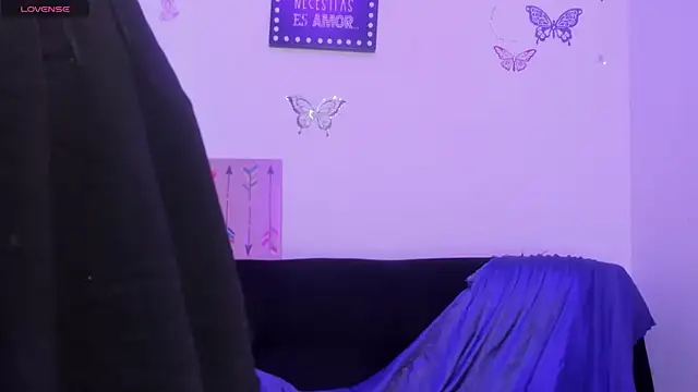 Chat soba uživo modela NinaSakura_Eup