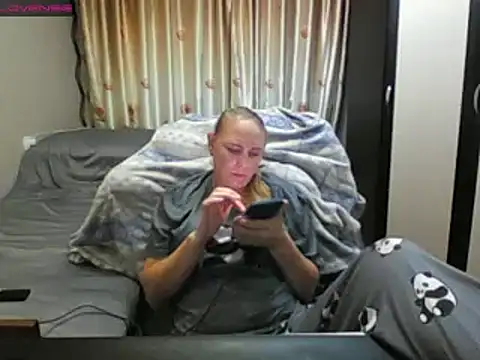 JenniDeep чат на живо