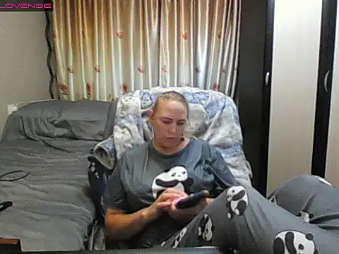 JenniDeep чат на живо