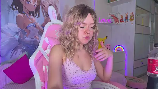 Sala de chat ao vivo de CheekySashaCharm