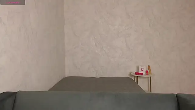 חדר צ'אט בשידור חי של Sansa_Dream
