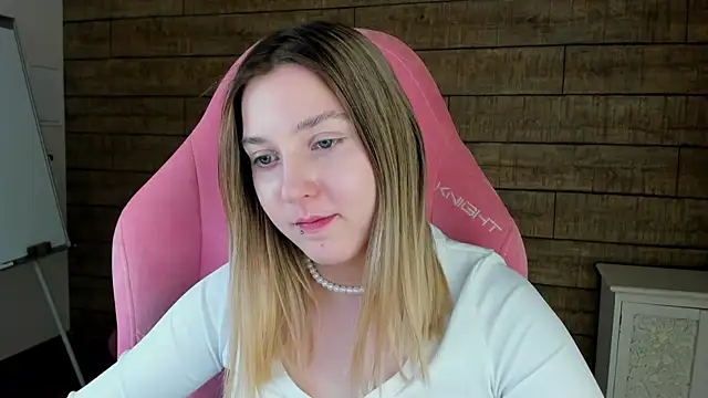 Онлайн чат TinnaBurton