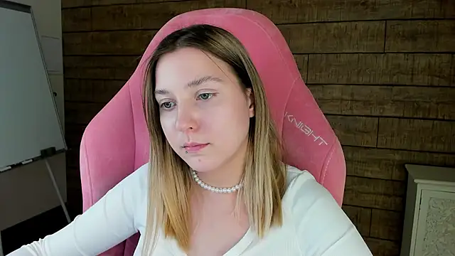 TinnaBurton Live Chatraum