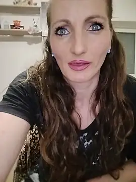 CrazyMaya39 Live Chatraum